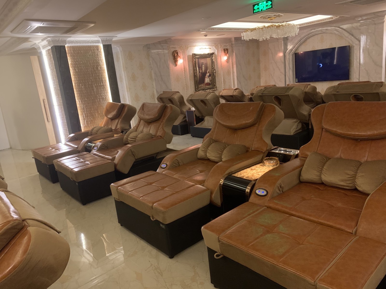 Vmax Massage 2 _ Đông Kinh Hotel รูปที่ 2