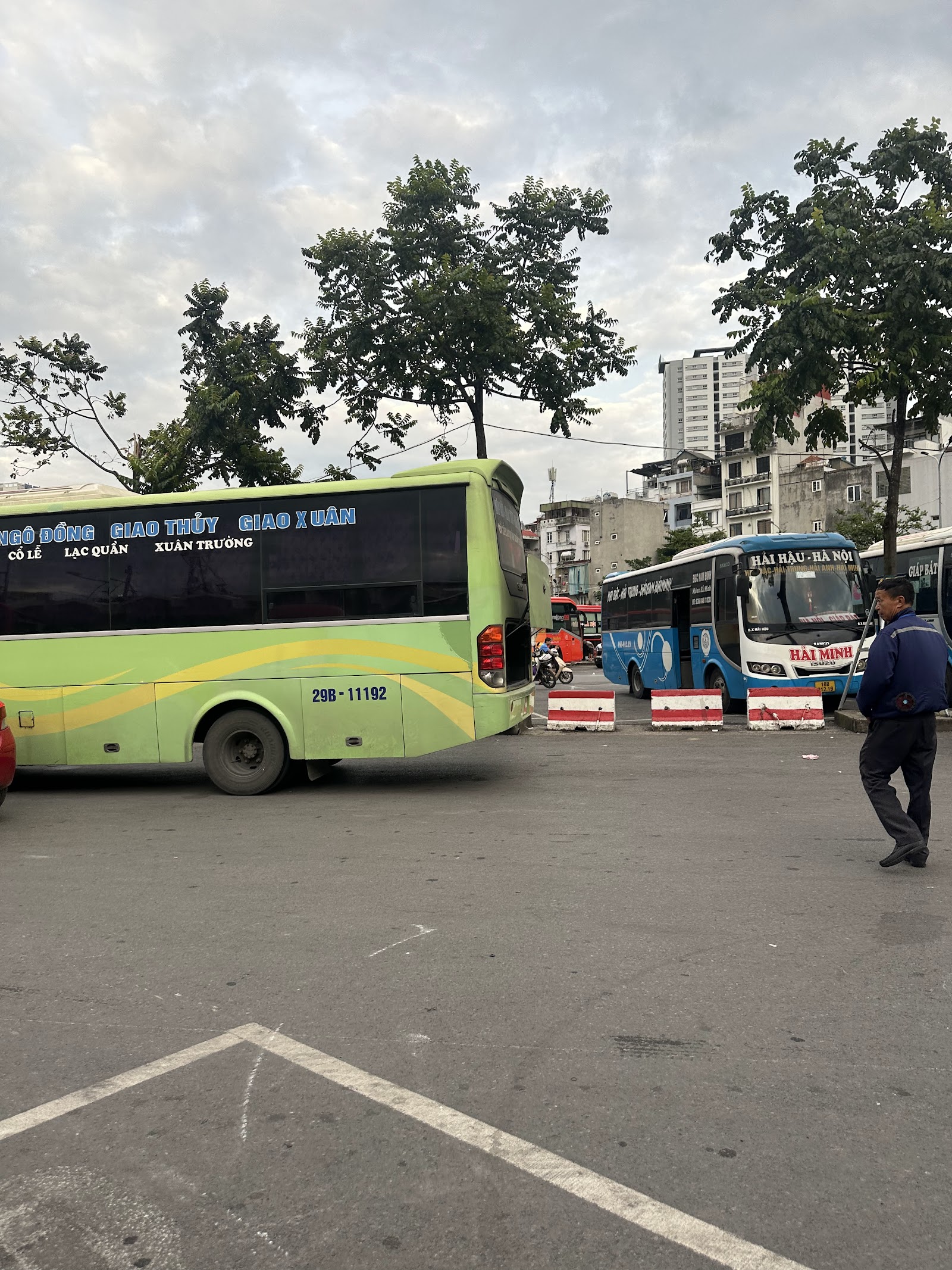 Bến xe Giáp Bát, Hà Nội photo 8