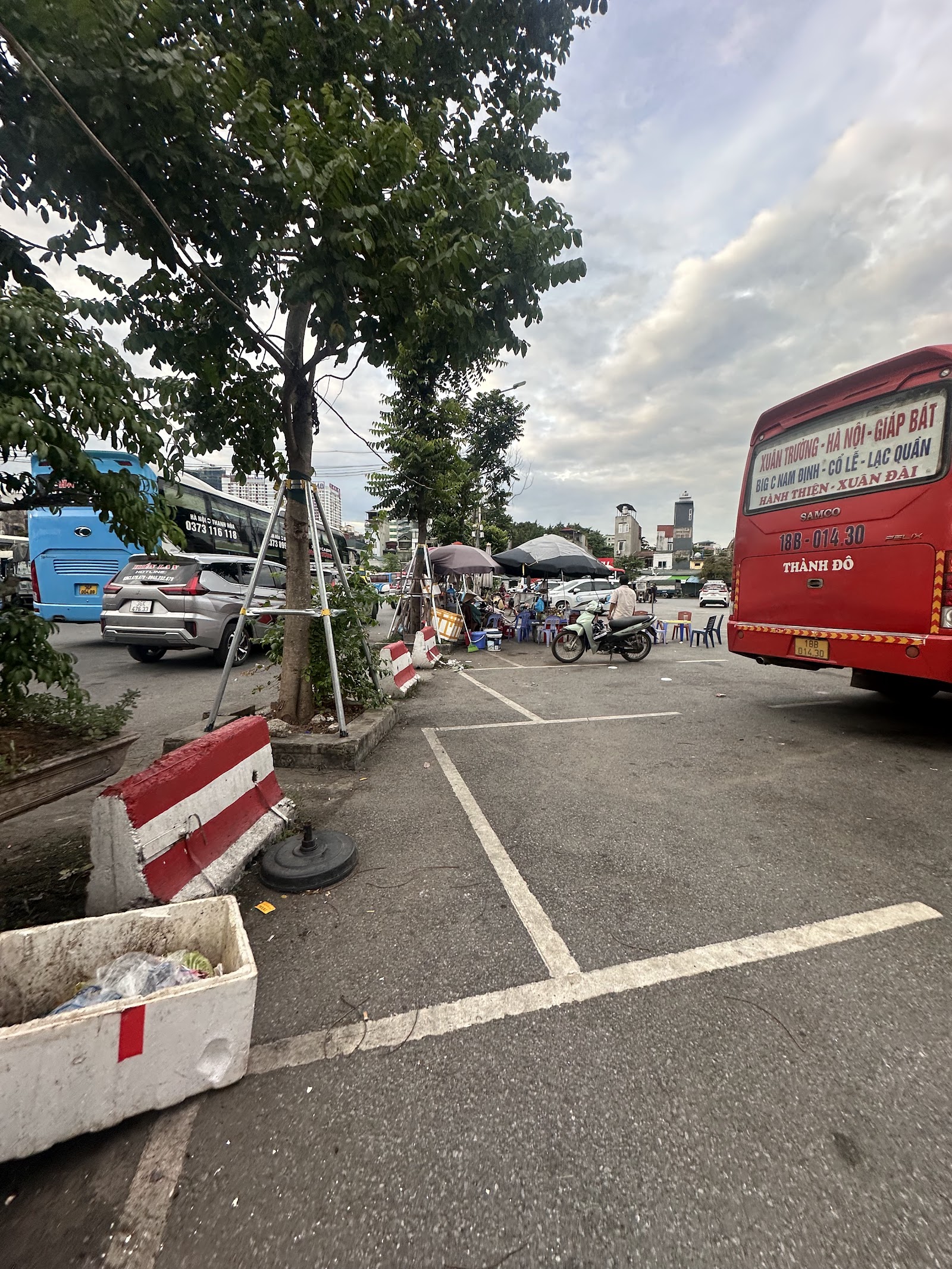 Bến xe Giáp Bát, Hà Nội photo 7