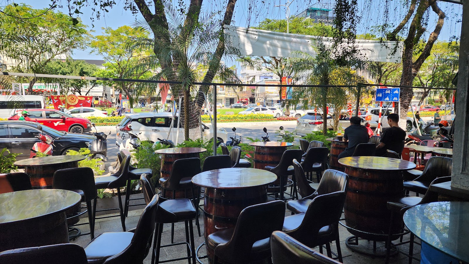 Beer Hub - Nhà Hàng Bia Tươi Đức