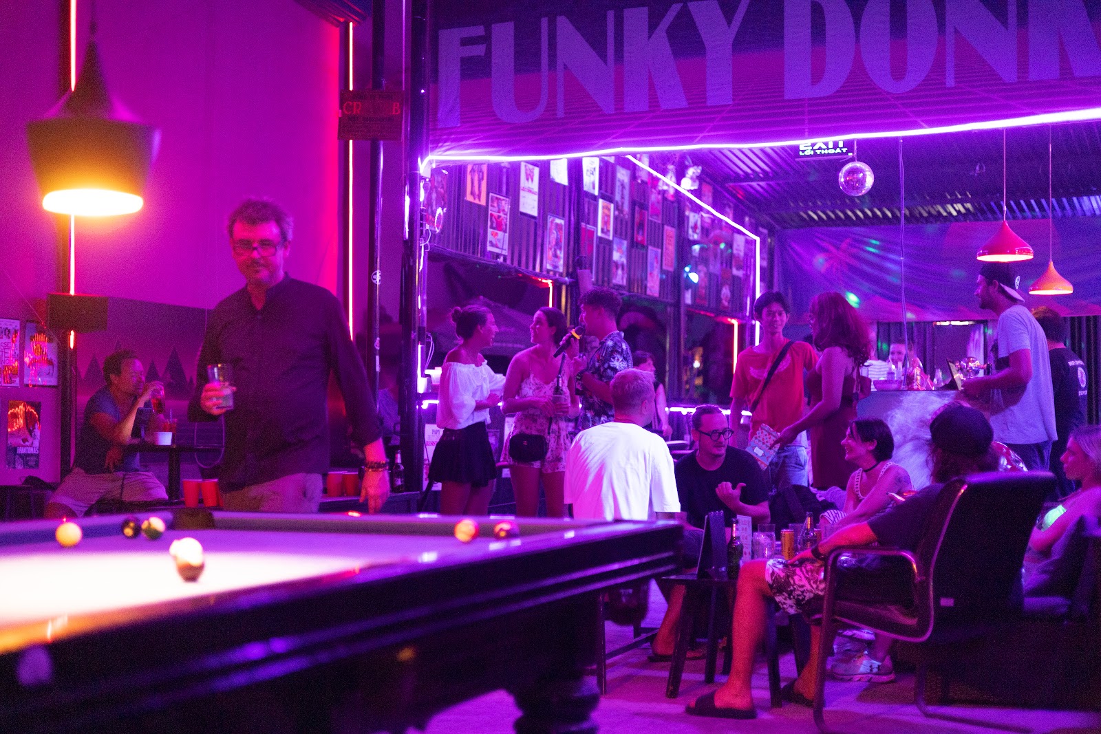 Le Funky Donkey - French Bar｜งูฮั่ญเซิน・ร้านอาหาร