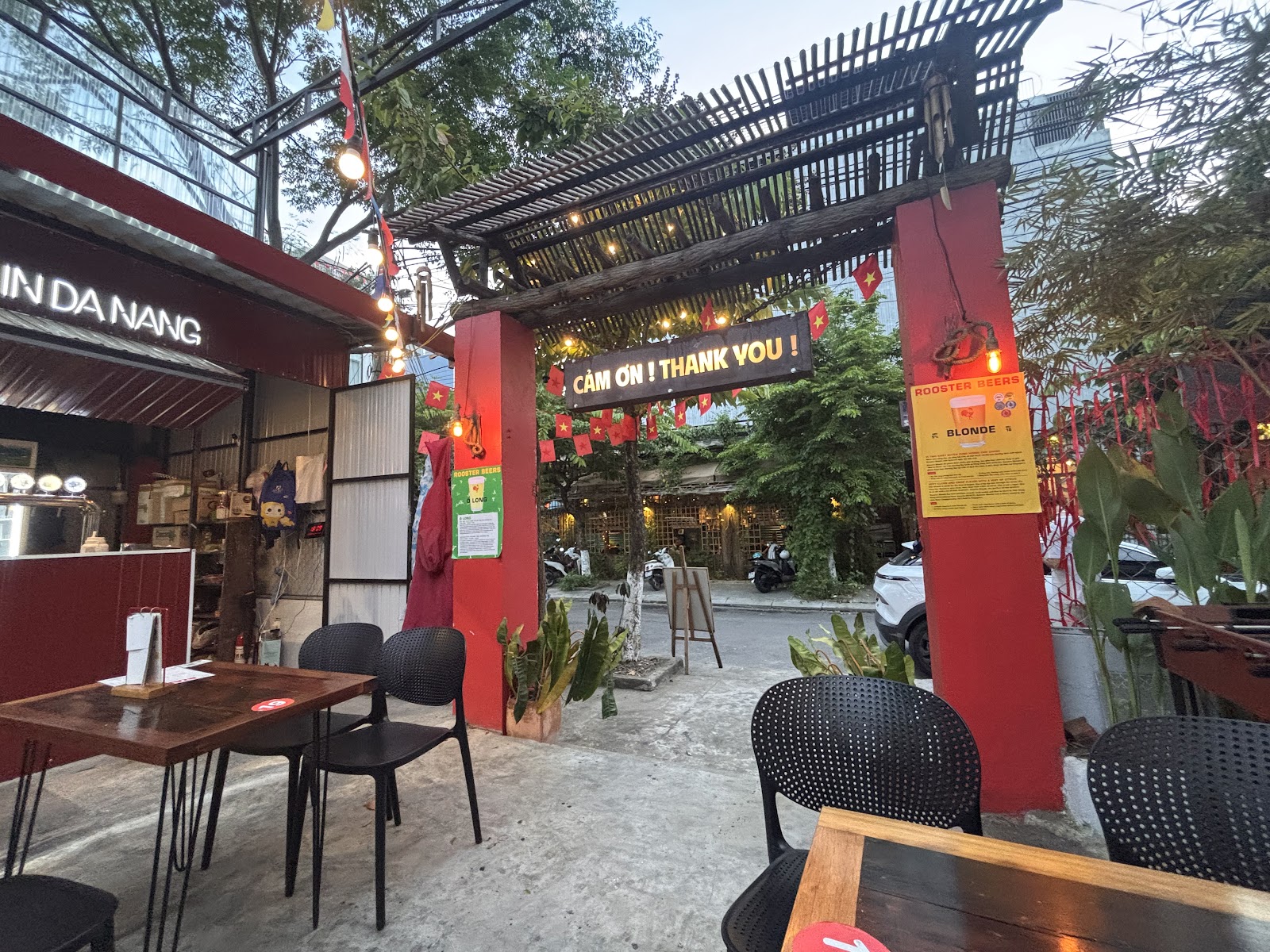 Bia Nhà Taproom (Cơ sở 2 của Xưởng bia thủ công Bia Nhà) photo 2