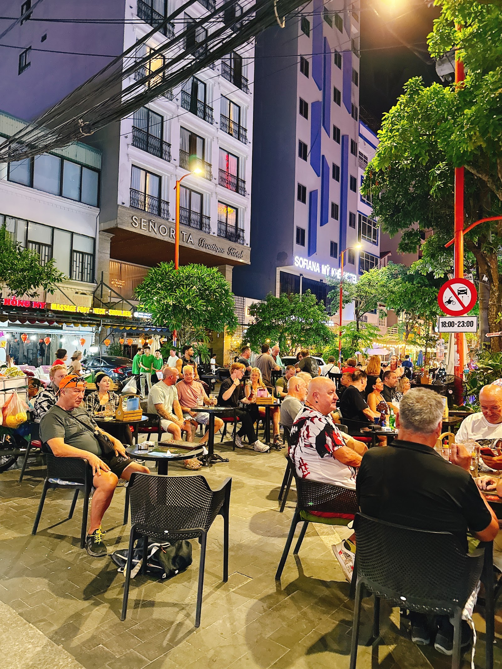 Chevy sports bar and Bistro