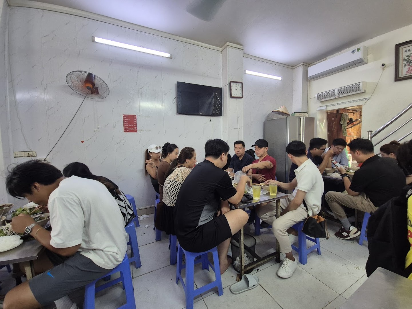 Tuyết Bún Chả 34 foto 7