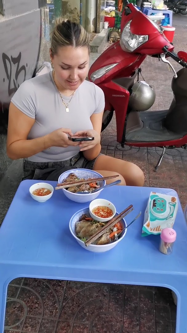 Bún Thịt Nướng Chả Giò - Nguyễn Trung Trực ảnh 2