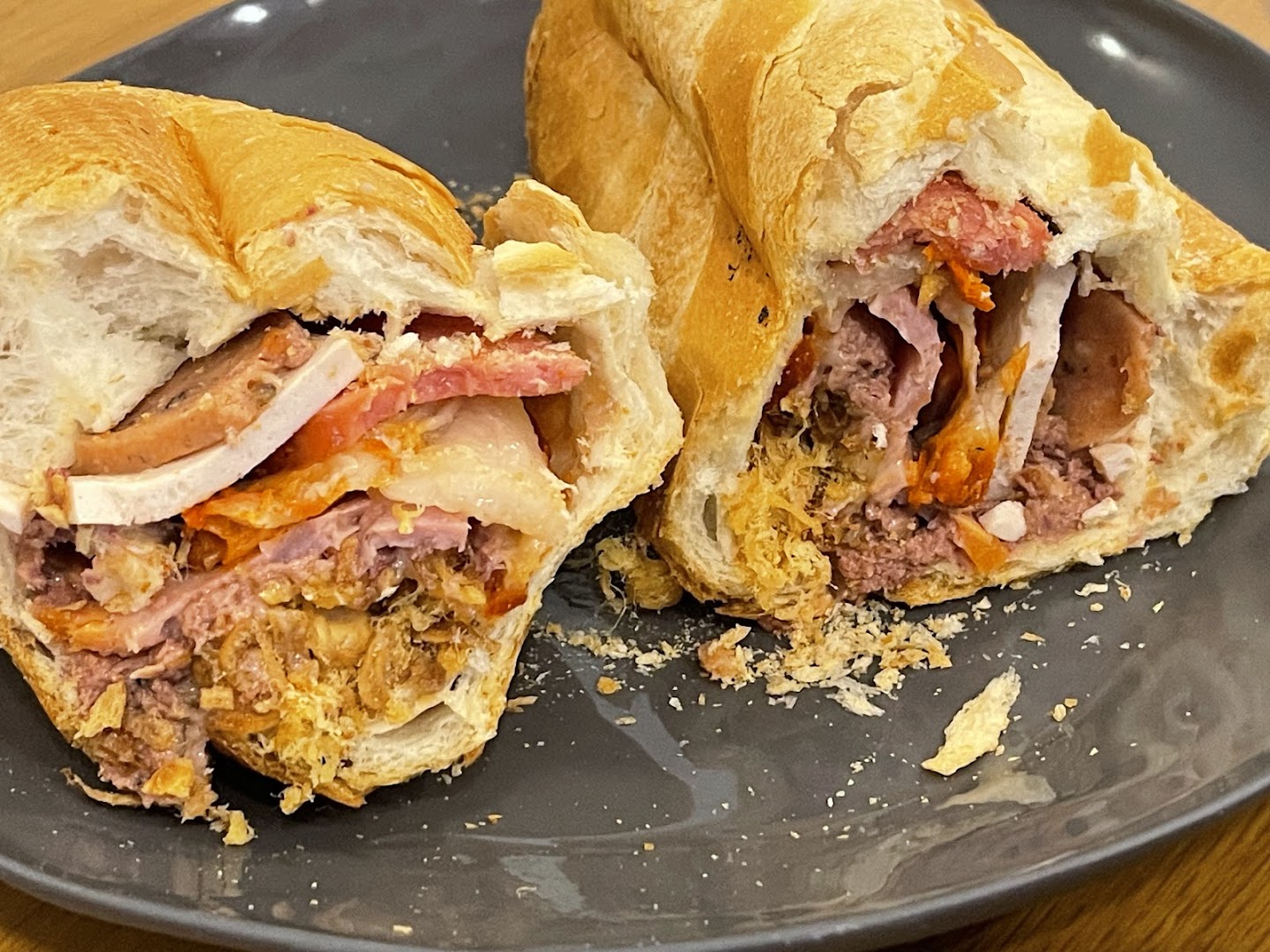 Bánh Mì Huynh Hoa - Lê Thị Riêng foto 7