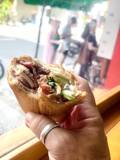 Bánh Mì Huynh Hoa - Lê Thị Riêng foto 18