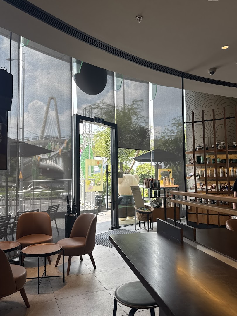 Starbucks – The Waterfront Saigon​ foto 3