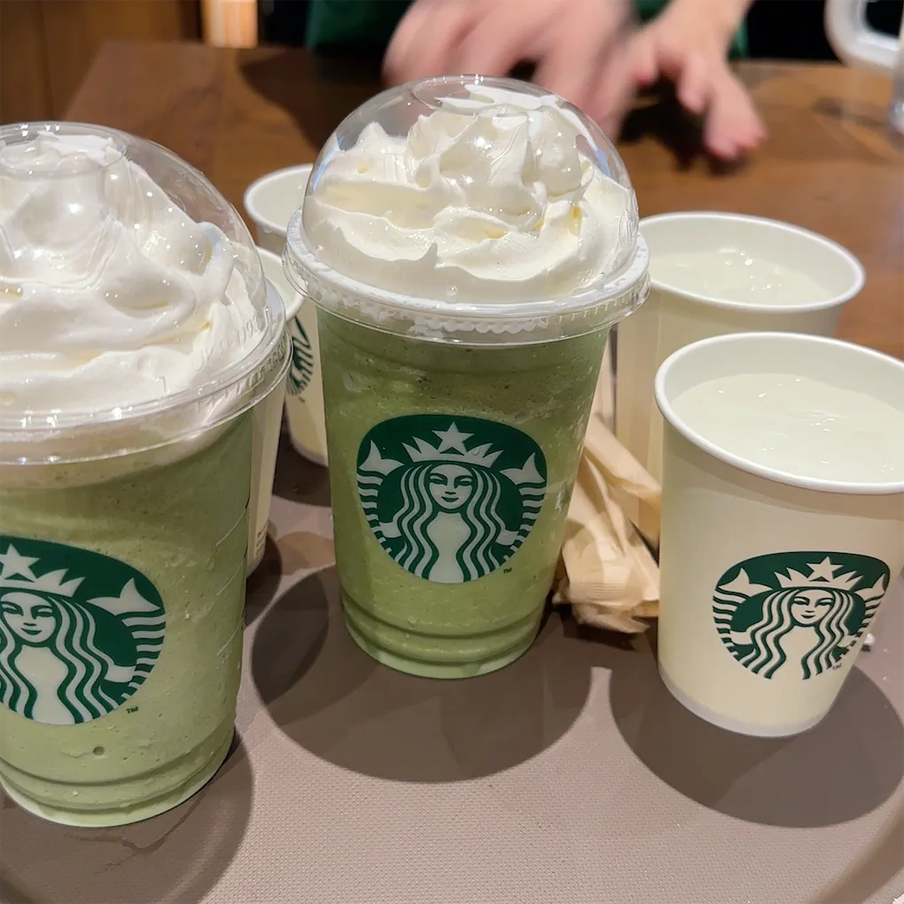 Starbucks – The Waterfront Saigon​ foto 4