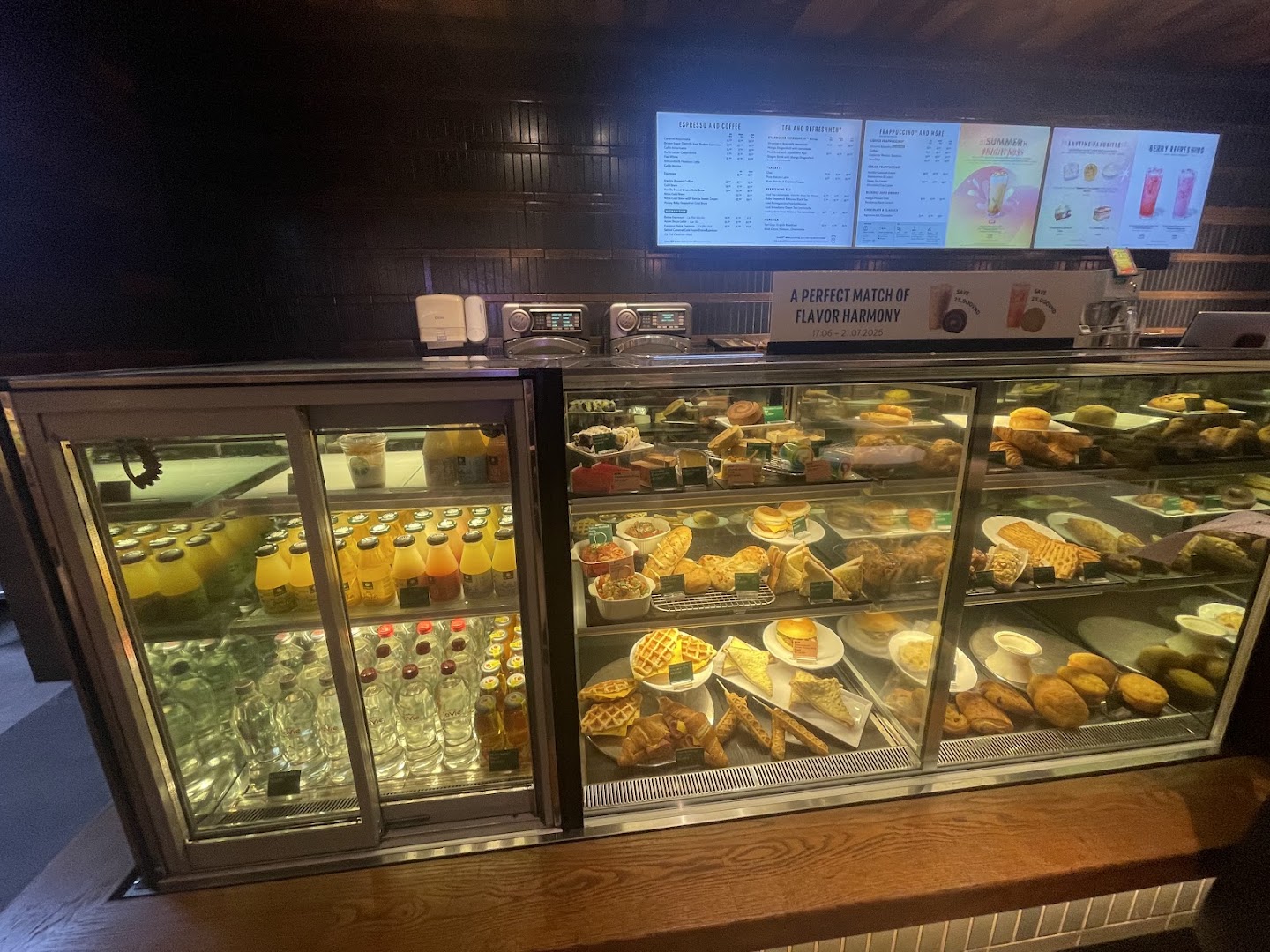 Starbucks New World รูปที่ 10