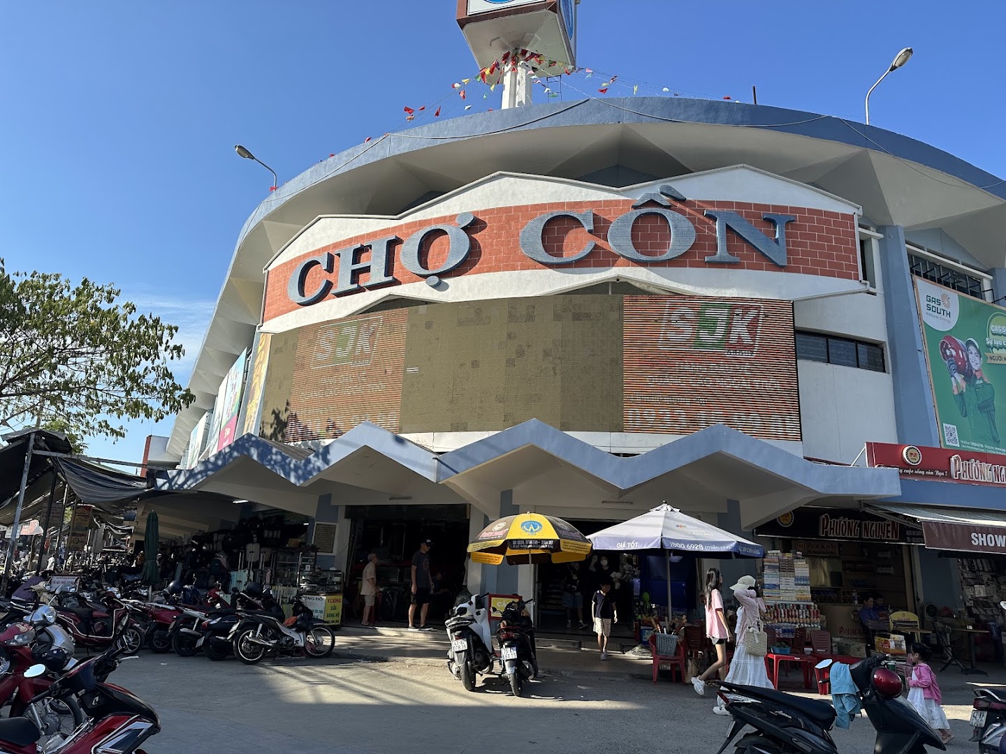 Con Market ảnh 6