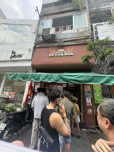 Bánh Mì Huynh Hoa - Lê Thị Riêng 사진 18