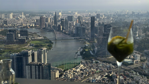 Blank Lounge Landmark - Highest Cafe & Bar Lounge in Vietnam 사진 12