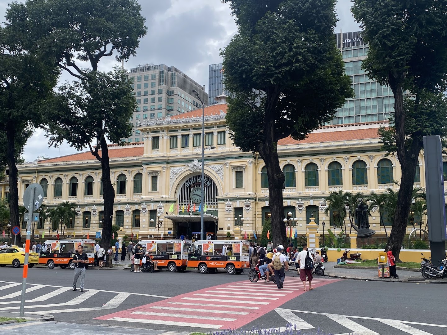 Saigon Central Post Office 写真 5