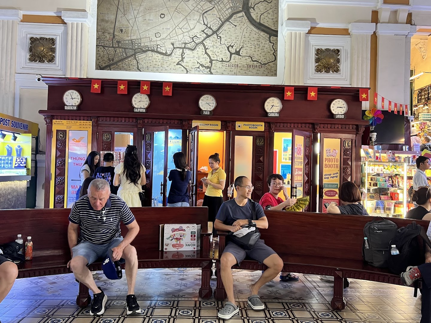 Saigon Central Post Office 写真 6