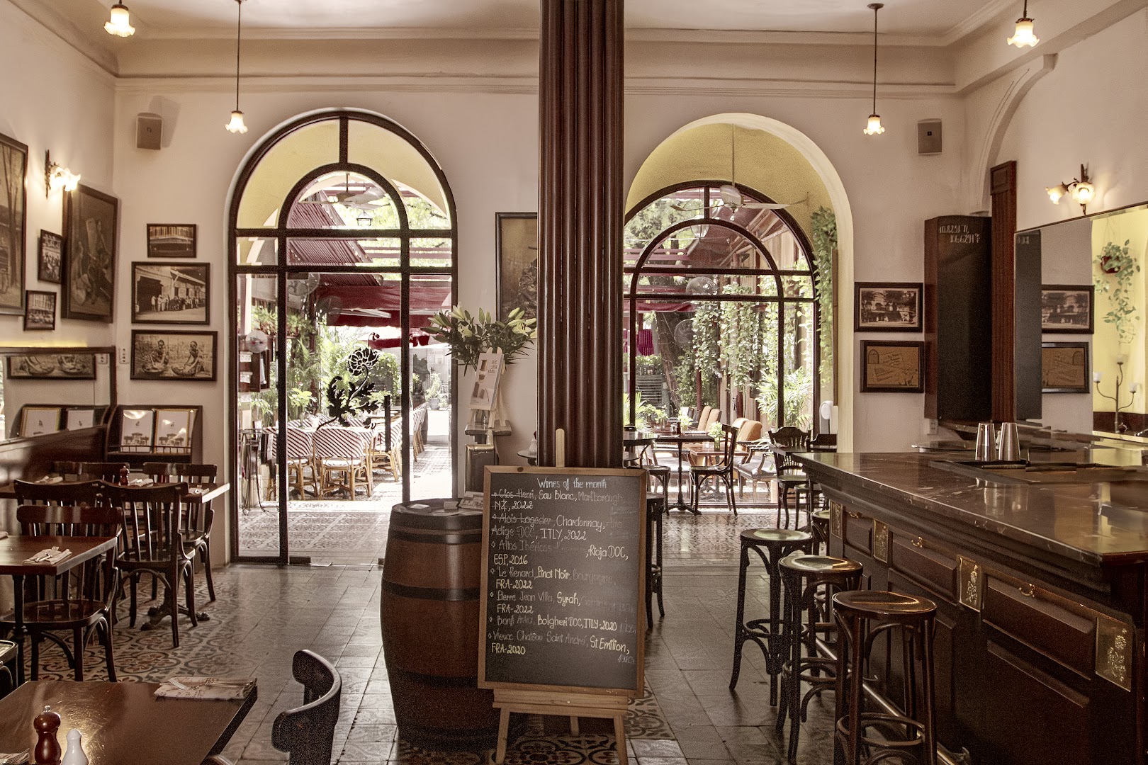 The Refinery Restaurant｜ไซ่ง่อน・ร้านอาหาร