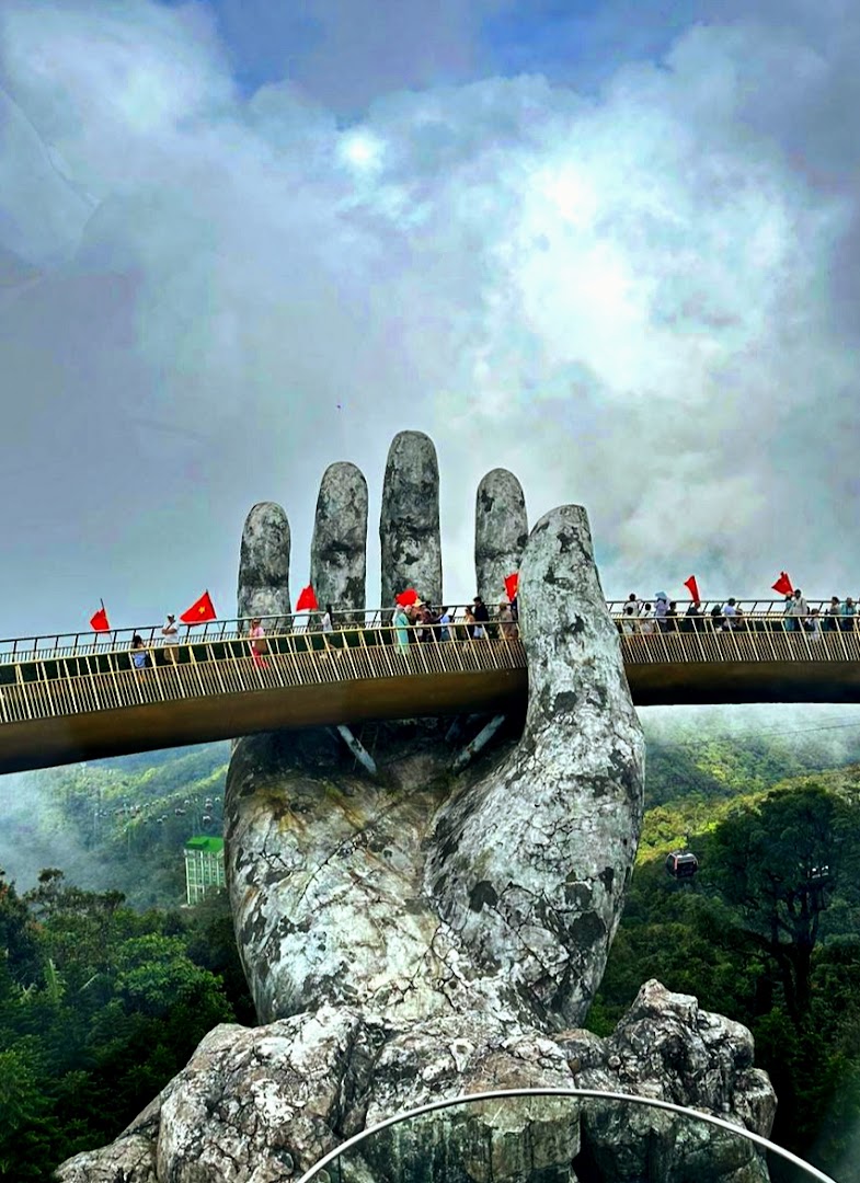 Golden Bridge｜호아방・관광 명소