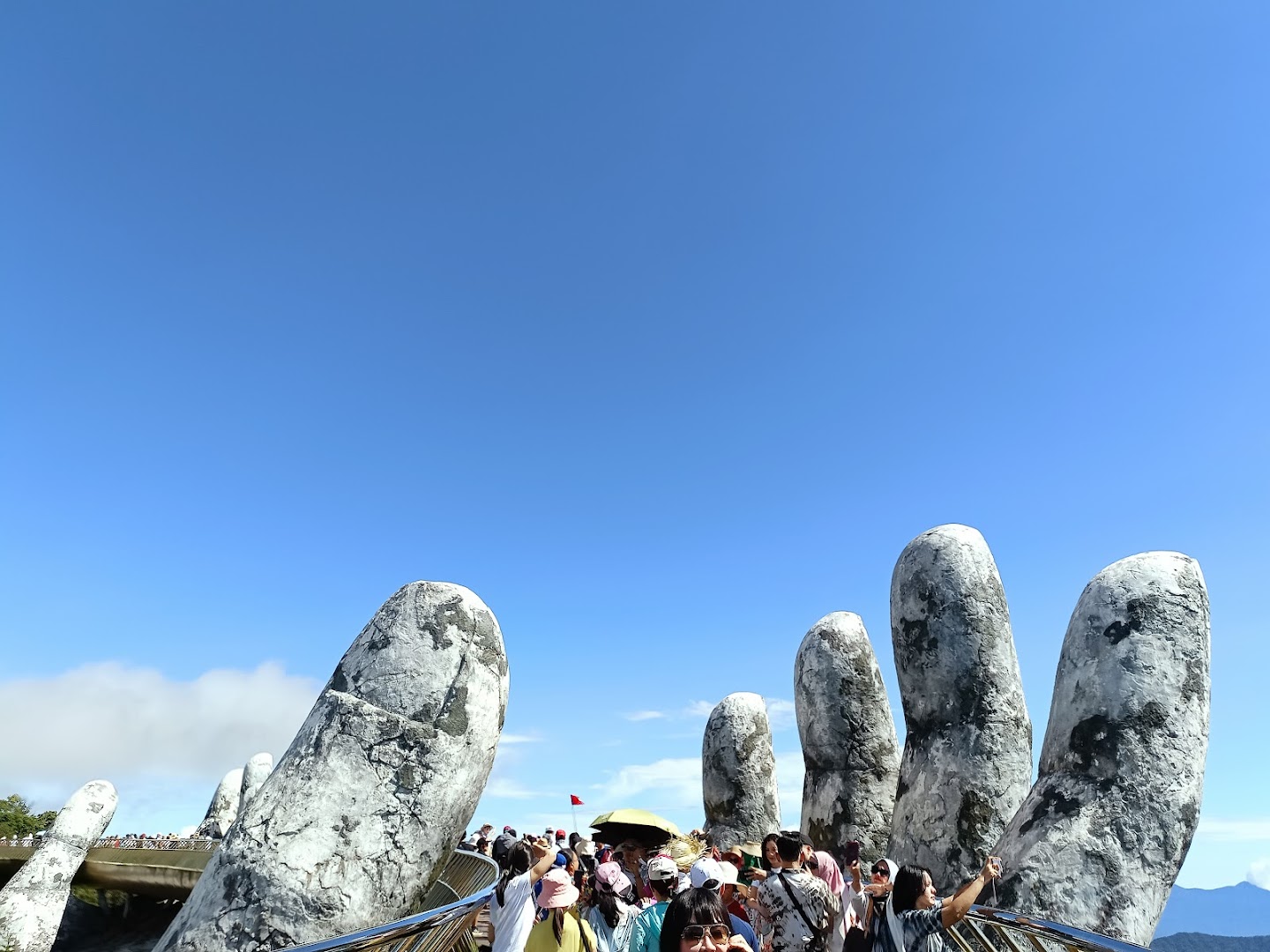 Golden Bridge foto 3