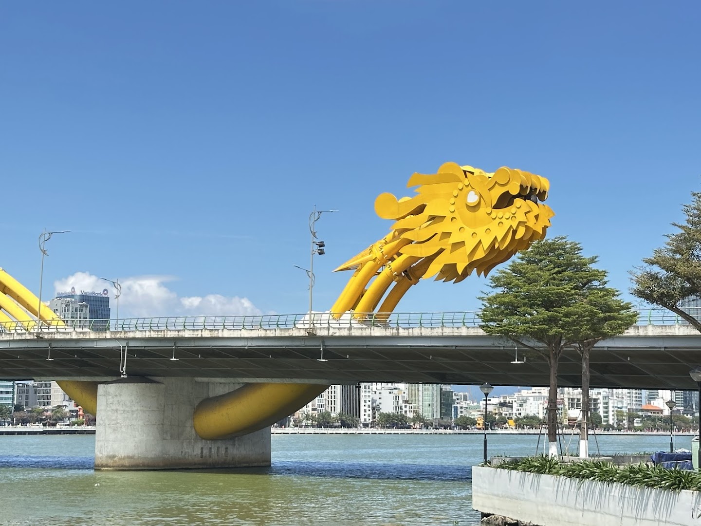 Dragon Bridge 사진 6