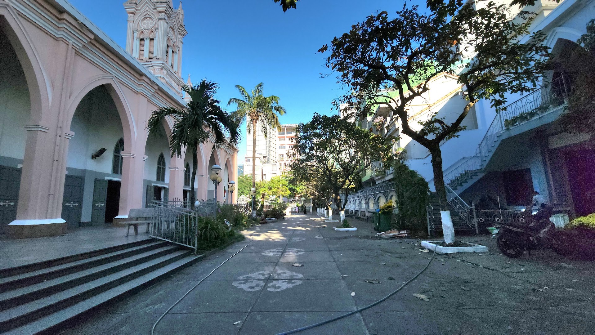 岘港粉紅教堂 ảnh 4