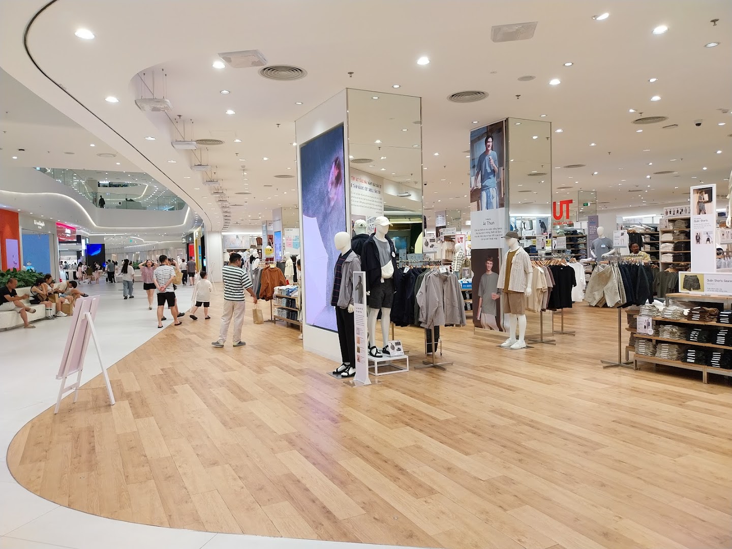 UNIQLO Hoan Kiem 照片 5