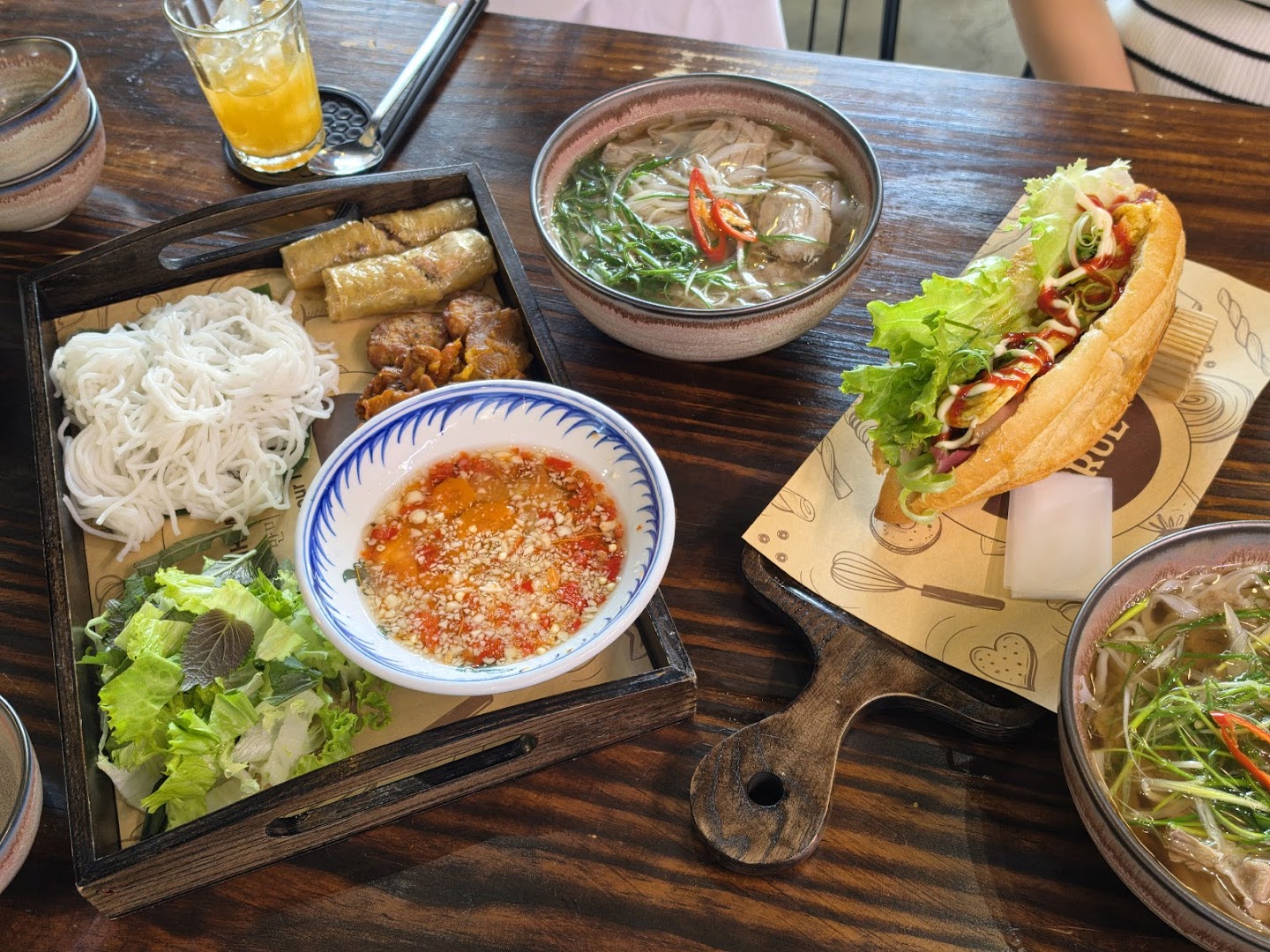 Banh my nuoi - 반미 누이 - Local Restaurant - 다낭 트루 3호점 照片 10