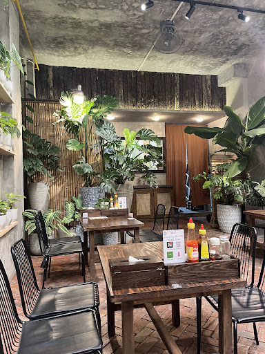 Banh my nuoi - 반미 누이 - Local Restaurant - 다낭 트루 3호점 照片 16