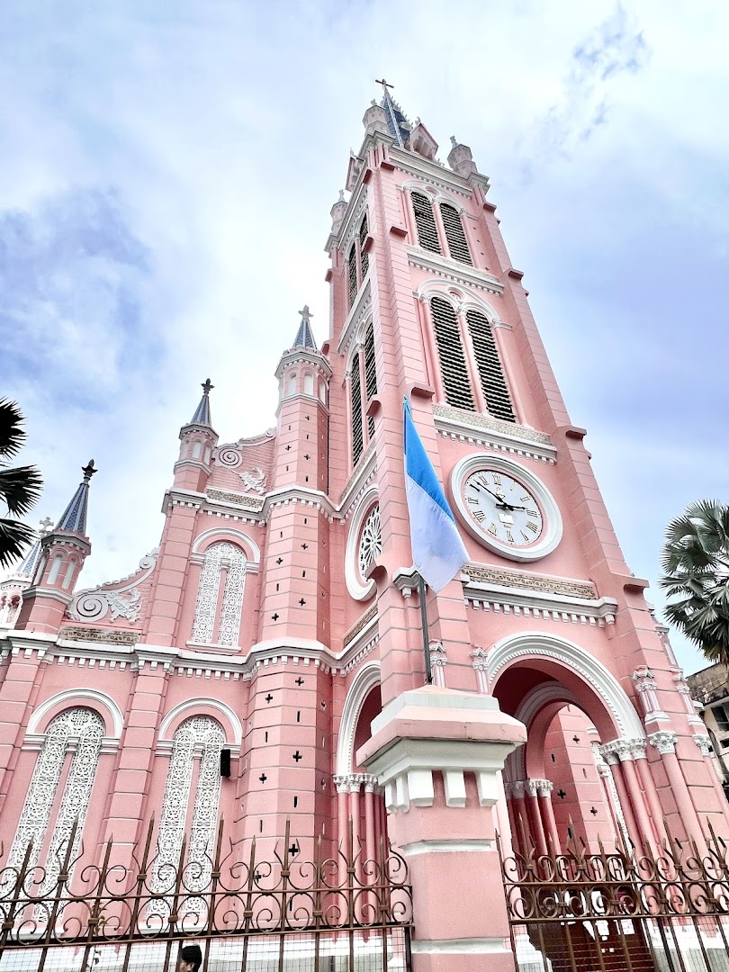 Nhà Thờ Giáo Xứ Tân Định foto 9