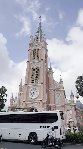 Nhà Thờ Giáo Xứ Tân Định foto 12